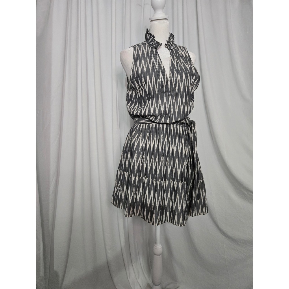 We Are Sundays "Bryn" Gray White Print Ruffle Neck Tie Waist Cotton Dress Medium